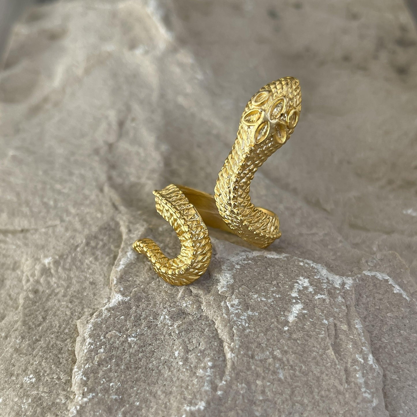 Rome-gold ring ZAMAC jewelry - Handmade jewelry for lovers of natural, clean shapes..